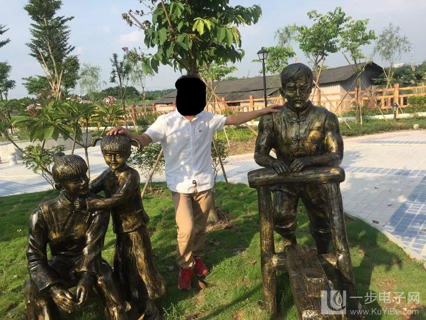深圳雕塑厂家直销供应广场、公园玻璃钢人物雕塑制品高清大图-一步电子网