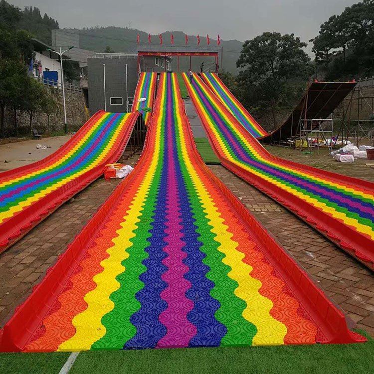 彩虹滑道规划彩虹滑道坡度设计彩虹滑道安装